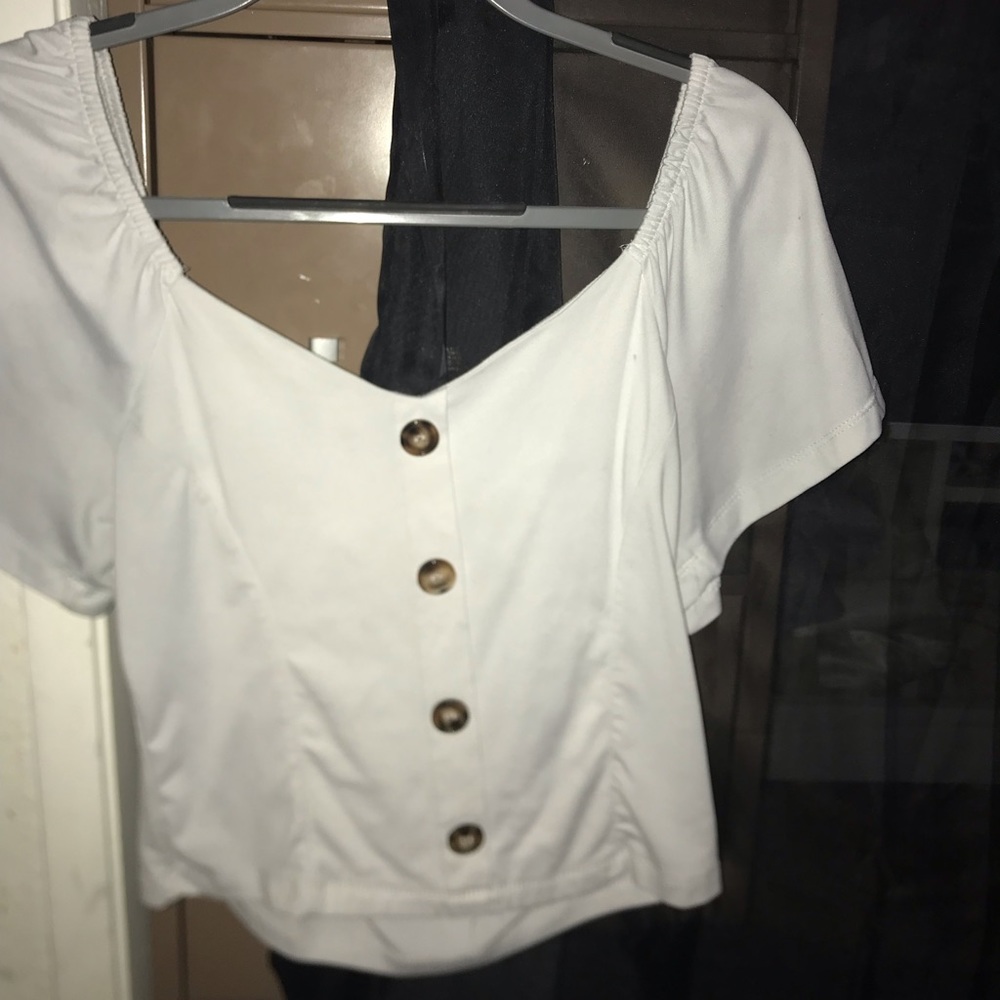 Cute new white too perfect for summer so soft Size L